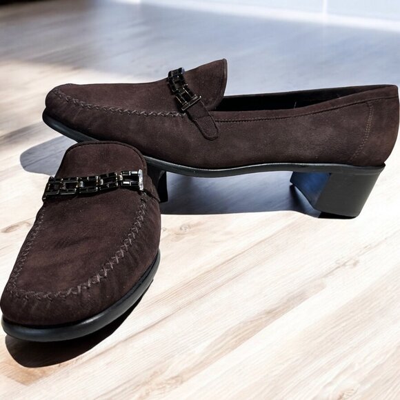 Stuart Weitzman Brown Suede Chain Link Loafers Shoes Block Heels 9.5 B - Picture 1 of 7